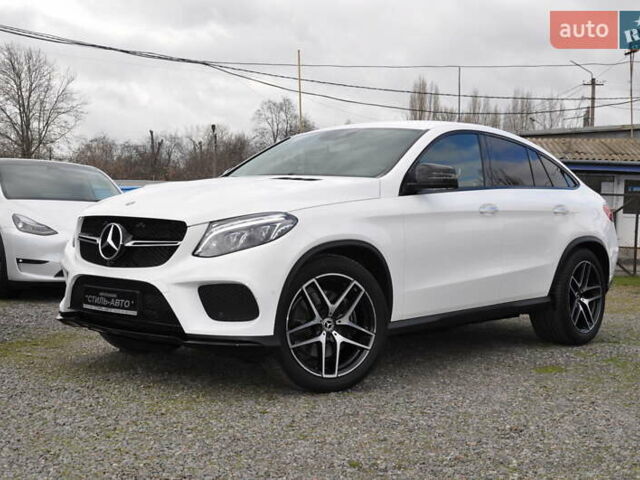 Белый Мерседес ГЛЕ-Класс, объемом двигателя 3 л и пробегом 25 тыс. км за 51500 $, фото 1 на Automoto.ua