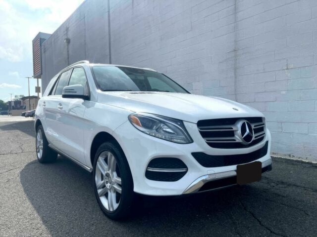 Белый Мерседес ГЛЕ-Класс, объемом двигателя 3.5 л и пробегом 60 тыс. км за 11000 $, фото 1 на Automoto.ua