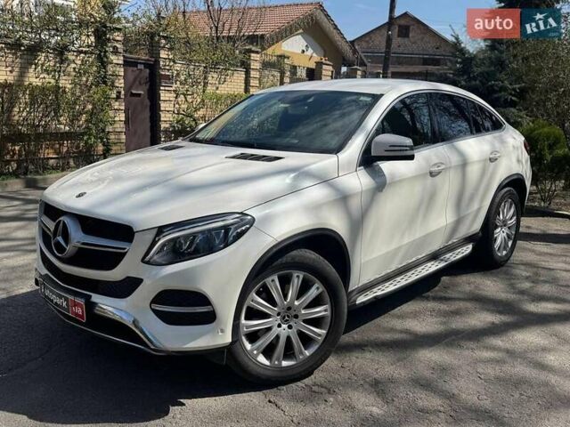 Белый Мерседес ГЛЕ-Класс, объемом двигателя 3 л и пробегом 78 тыс. км за 32290 $, фото 1 на Automoto.ua
