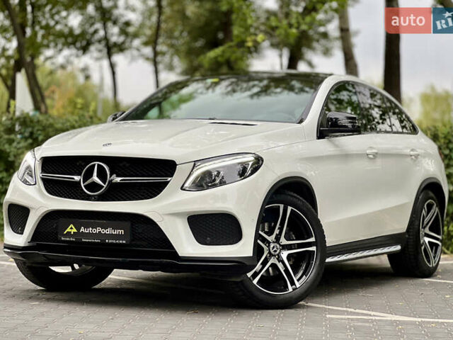 Белый Мерседес ГЛЕ-Класс, объемом двигателя 3 л и пробегом 127 тыс. км за 40999 $, фото 1 на Automoto.ua