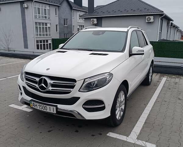 Белый Мерседес ГЛЕ-Класс, объемом двигателя 2.14 л и пробегом 150 тыс. км за 38500 $, фото 1 на Automoto.ua