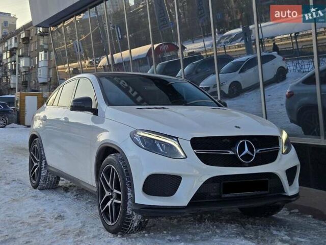 Белый Мерседес ГЛЕ-Класс, объемом двигателя 3 л и пробегом 69 тыс. км за 48900 $, фото 1 на Automoto.ua