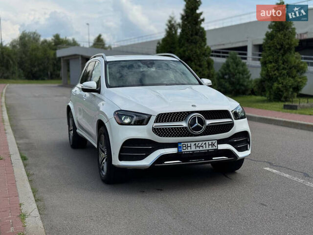 Белый Мерседес ГЛЕ-Класс, объемом двигателя 1.99 л и пробегом 81 тыс. км за 58800 $, фото 1 на Automoto.ua