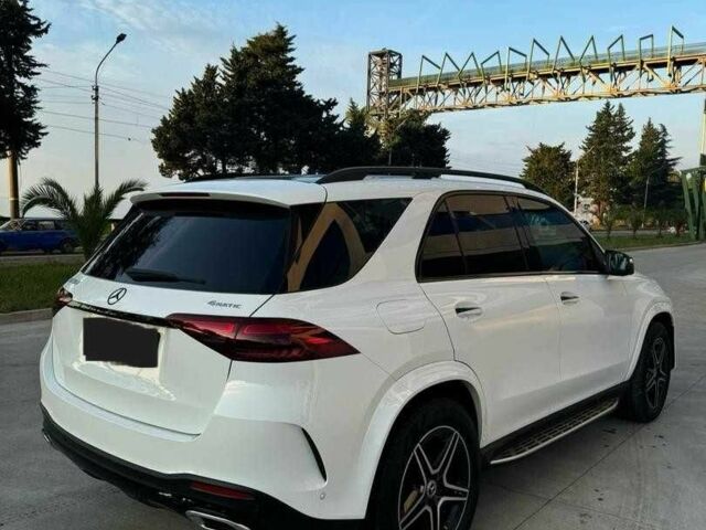 Белый Мерседес ГЛЕ-Класс, объемом двигателя 2 л и пробегом 30 тыс. км за 70001 $, фото 1 на Automoto.ua