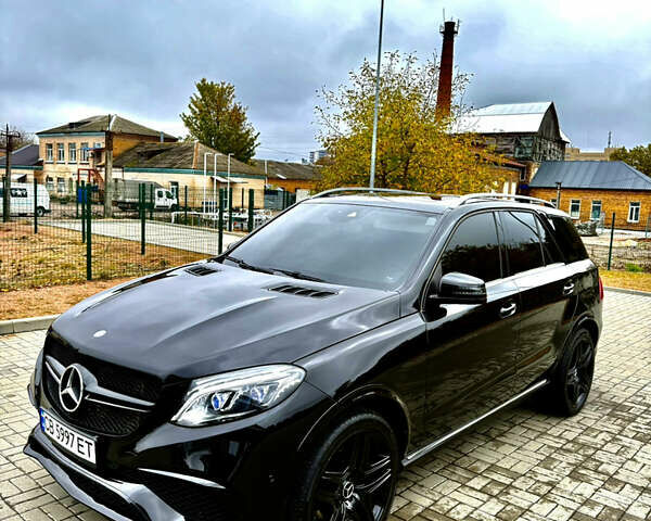 Мерседес ГЛЕ-Класс 2015 в Попольне на Automoto.ua Черный Мерседес ГЛЕ-Класс, объемом двигателя 2.14 л и пробегом 276 тыс. км за 33000 $, фото 1 на Automoto.ua