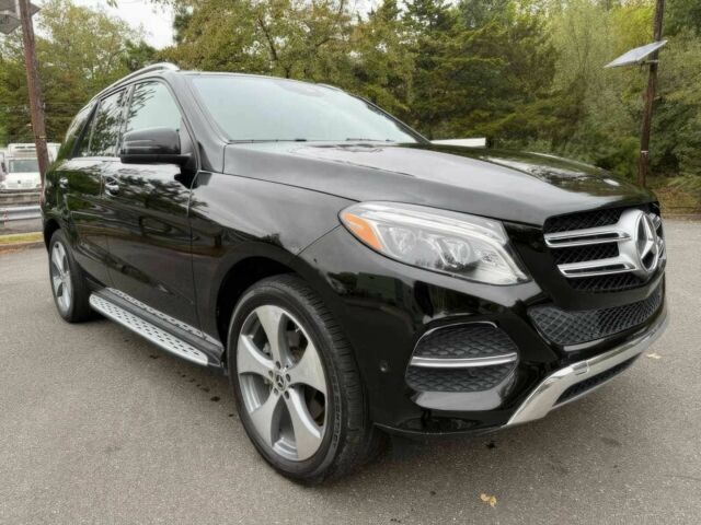 Мерседес ГЛЕ-Клас 2017 у Хмельницькому на Automoto.ua Чорний Мерседес ГЛЕ-Клас, об'ємом двигуна 3.5 л та пробігом 64 тис. км за 28500 $, фото 1 на Automoto.ua