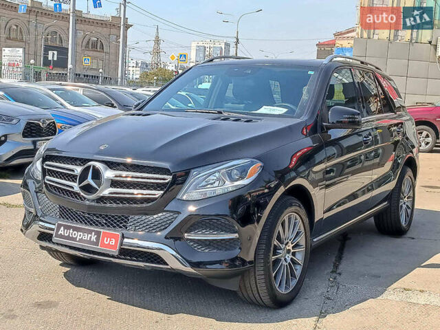 Черный Мерседес ГЛЕ-Класс, объемом двигателя 3.5 л и пробегом 98 тыс. км за 28990 $, фото 1 на Automoto.ua