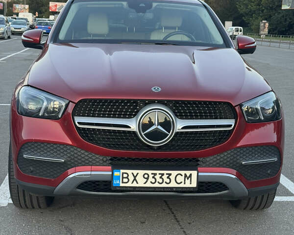 Красный Мерседес ГЛЕ-Класс, объемом двигателя 2.93 л и пробегом 95 тыс. км за 85000 $, фото 1 на Automoto.ua