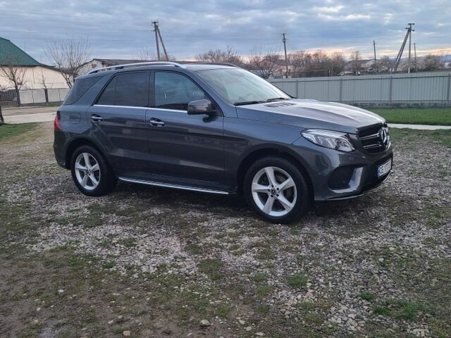 Серый Мерседес ГЛЕ-Класс, объемом двигателя 3 л и пробегом 90 тыс. км за 34000 $, фото 1 на Automoto.ua