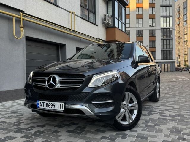 Серый Мерседес ГЛЕ-Класс, объемом двигателя 3 л и пробегом 310 тыс. км за 33000 $, фото 1 на Automoto.ua