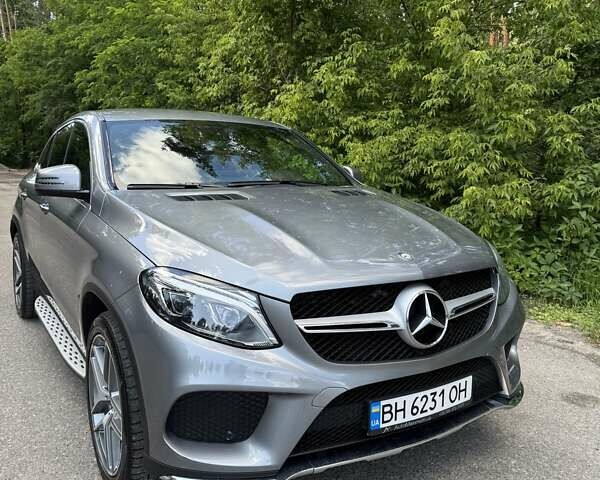 Серый Мерседес ГЛЕ-Класс, объемом двигателя 3 л и пробегом 93 тыс. км за 42200 $, фото 1 на Automoto.ua