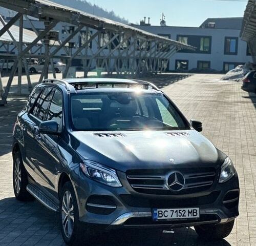 Серый Мерседес ГЛЕ-Класс, объемом двигателя 3 л и пробегом 132 тыс. км за 33000 $, фото 1 на Automoto.ua