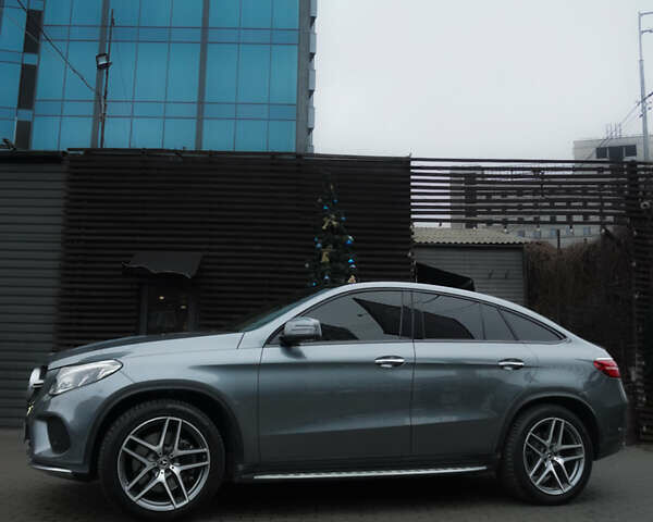 Серый Мерседес ГЛЕ-Класс, объемом двигателя 3 л и пробегом 62 тыс. км за 55500 $, фото 1 на Automoto.ua