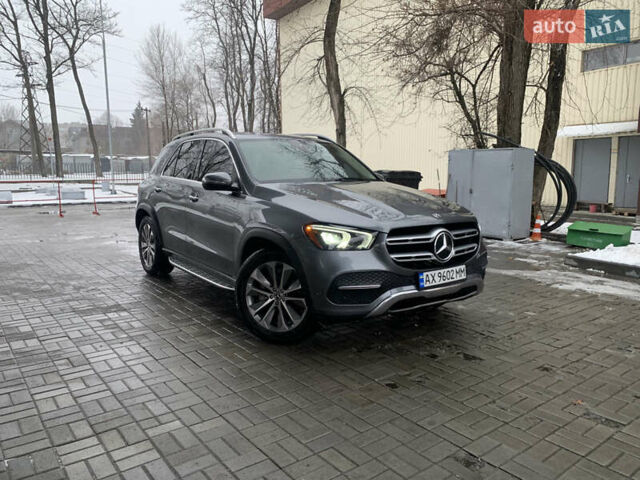 Серый Мерседес ГЛЕ-Класс, объемом двигателя 2 л и пробегом 67 тыс. км за 53000 $, фото 1 на Automoto.ua