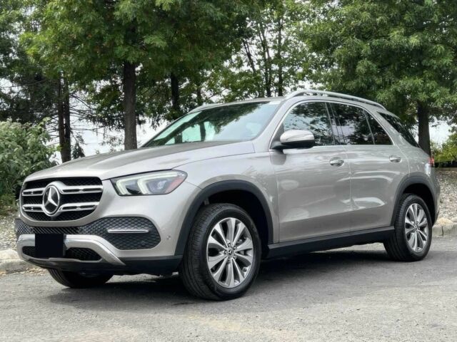 Серый Мерседес ГЛЕ-Класс, объемом двигателя 2 л и пробегом 37 тыс. км за 28000 $, фото 1 на Automoto.ua