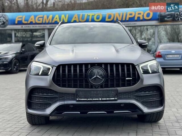 Серый Мерседес ГЛЕ-Класс, объемом двигателя 3.98 л и пробегом 42 тыс. км за 81900 $, фото 1 на Automoto.ua