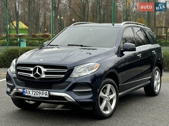 Синий Мерседес ГЛЕ-Класс, объемом двигателя 3.5 л и пробегом 142 тыс. км за 20999 $, фото 1 на Automoto.ua