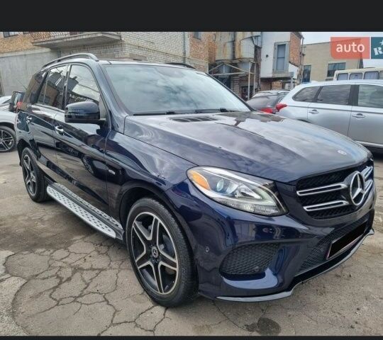 Синий Мерседес ГЛЕ-Класс, объемом двигателя 3 л и пробегом 135 тыс. км за 36999 $, фото 1 на Automoto.ua