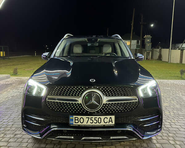 Зелений Мерседес ГЛЕ-Клас, об'ємом двигуна 1.99 л та пробігом 63 тис. км за 71500 $, фото 1 на Automoto.ua