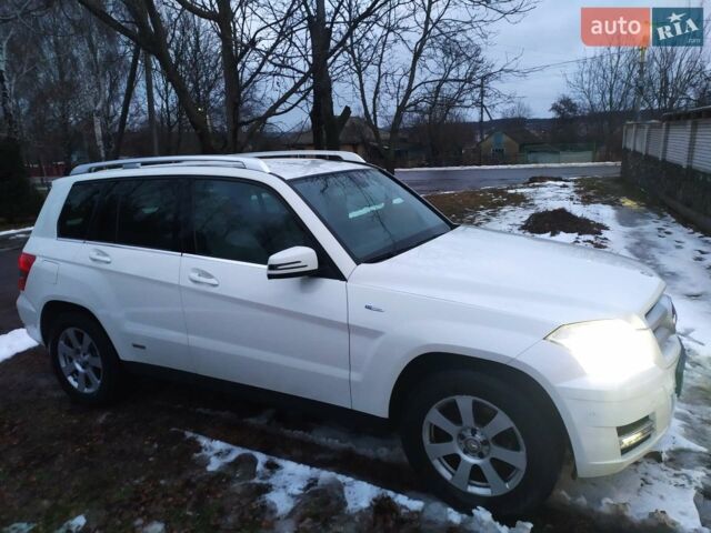 Белый Мерседес ГЛК-Класс, объемом двигателя 2.14 л и пробегом 212 тыс. км за 16000 $, фото 1 на Automoto.ua