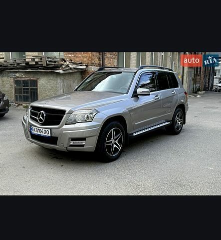 Сірий Мерседес ГЛК-Клас, об'ємом двигуна 3 л та пробігом 280 тис. км за 11500 $, фото 1 на Automoto.ua