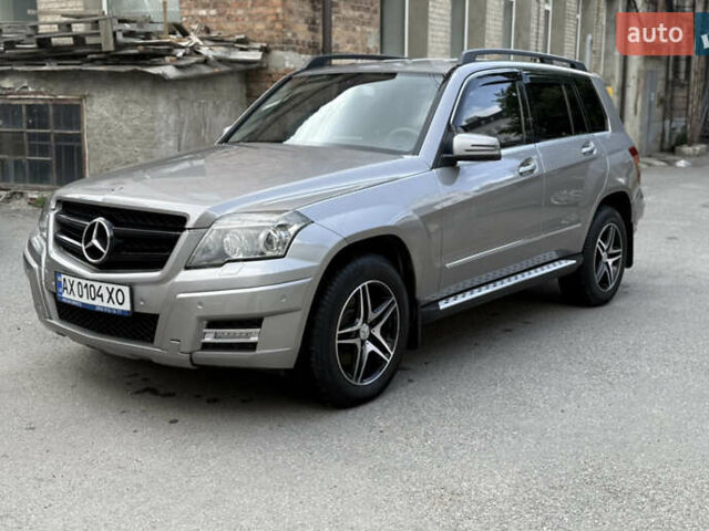 Сірий Мерседес ГЛК-Клас, об'ємом двигуна 3 л та пробігом 280 тис. км за 11500 $, фото 1 на Automoto.ua