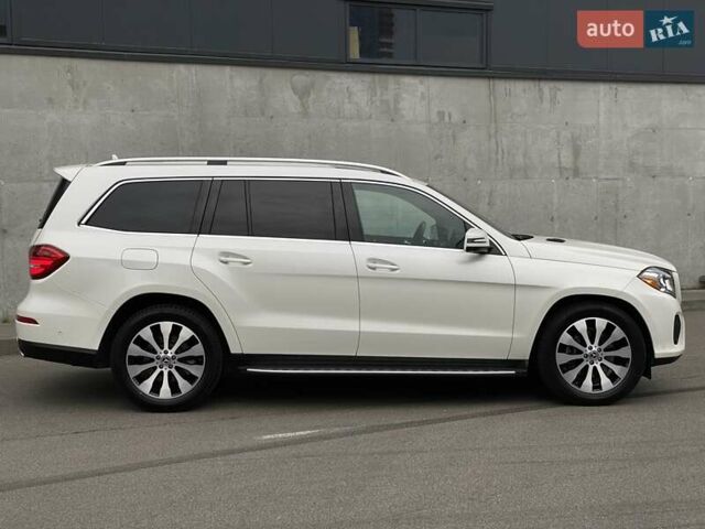 Белый Мерседес ГЛС-Класс, объемом двигателя 3 л и пробегом 125 тыс. км за 36700 $, фото 1 на Automoto.ua