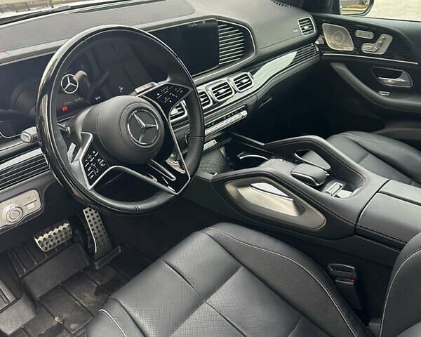 Черный Мерседес ГЛС-Класс, объемом двигателя 2.99 л и пробегом 49 тыс. км за 135000 $, фото 1 на Automoto.ua