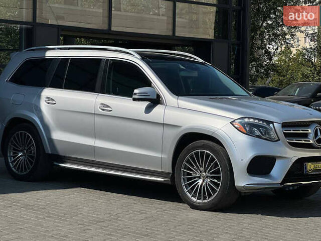 Серый Мерседес ГЛС-Класс, объемом двигателя 3 л и пробегом 62 тыс. км за 31990 $, фото 1 на Automoto.ua