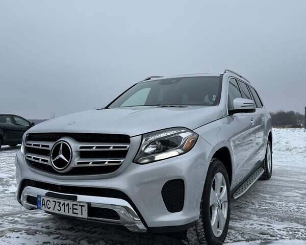 Серый Мерседес ГЛС-Класс, объемом двигателя 3 л и пробегом 162 тыс. км за 27000 $, фото 1 на Automoto.ua