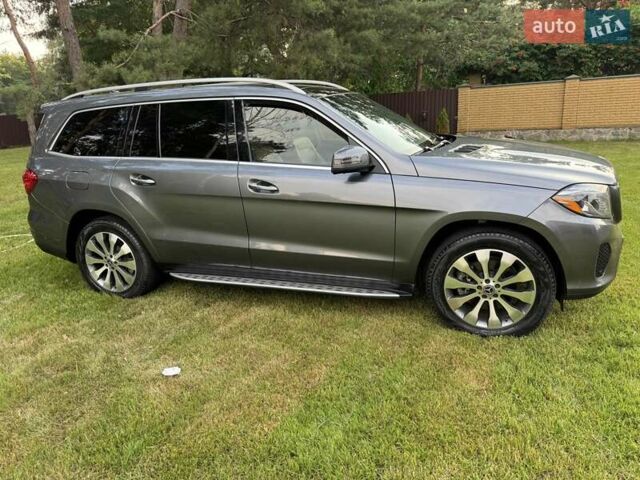Мерседес ГЛС-Класс 2019 у Полтаві на Automoto.ua Сірий Мерседес ГЛС-Класс, об'ємом двигуна 3 л та пробігом 73 тис. км за 50200 $, фото 1 на Automoto.ua