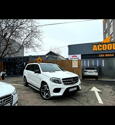 Белый Мерседес ГЛС, объемом двигателя 4.7 л и пробегом 180 тыс. км за 45000 $, фото 1 на Automoto.ua