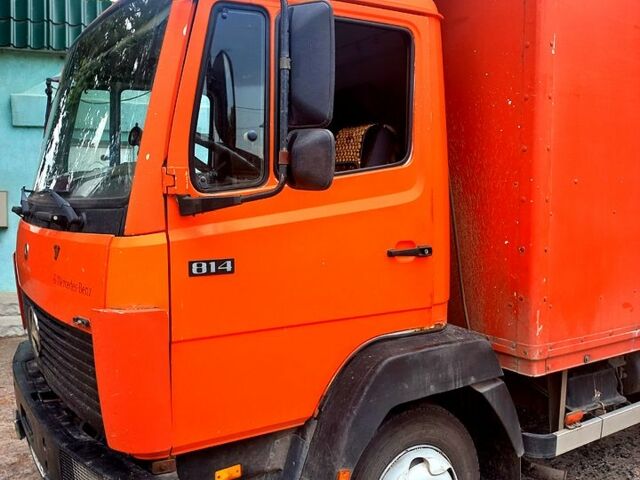 Мерседес ЛН, объемом двигателя 4 л и пробегом 454 тыс. км за 8500 $, фото 1 на Automoto.ua