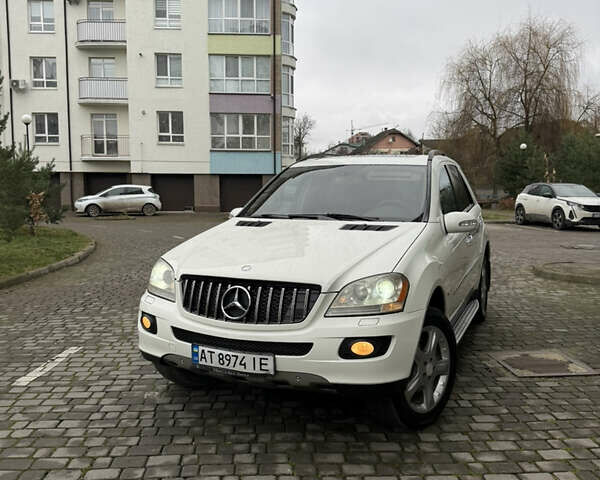 Белый Мерседес М-Класс, объемом двигателя 2.99 л и пробегом 275 тыс. км за 13800 $, фото 1 на Automoto.ua