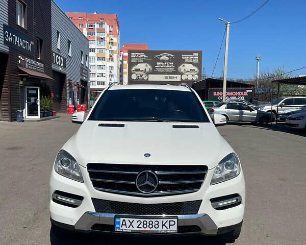 Белый Мерседес М-Класс, объемом двигателя 2.99 л и пробегом 165 тыс. км за 20999 $, фото 1 на Automoto.ua