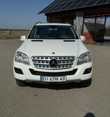 Білий Мерседес М-Клас, об'ємом двигуна 3.5 л та пробігом 224 тис. км за 13300 $, фото 1 на Automoto.ua