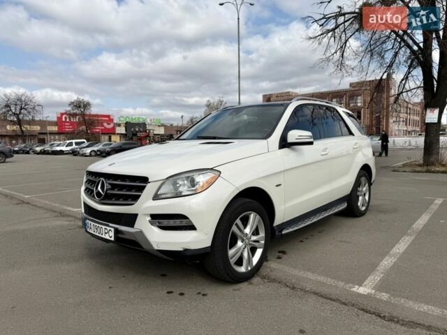 Білий Мерседес М-Клас, об'ємом двигуна 3.5 л та пробігом 305 тис. км за 17500 $, фото 1 на Automoto.ua