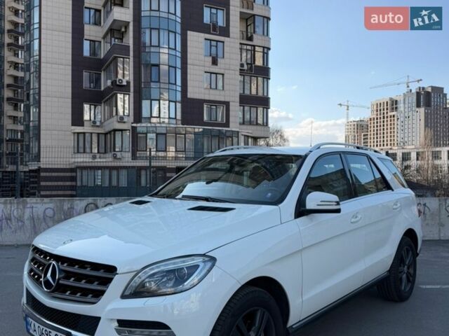 Белый Мерседес М-Класс, объемом двигателя 2.99 л и пробегом 159 тыс. км за 20900 $, фото 1 на Automoto.ua