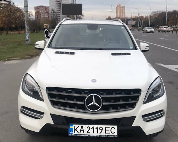 Білий Мерседес М-Клас, об'ємом двигуна 3.5 л та пробігом 185 тис. км за 18200 $, фото 1 на Automoto.ua