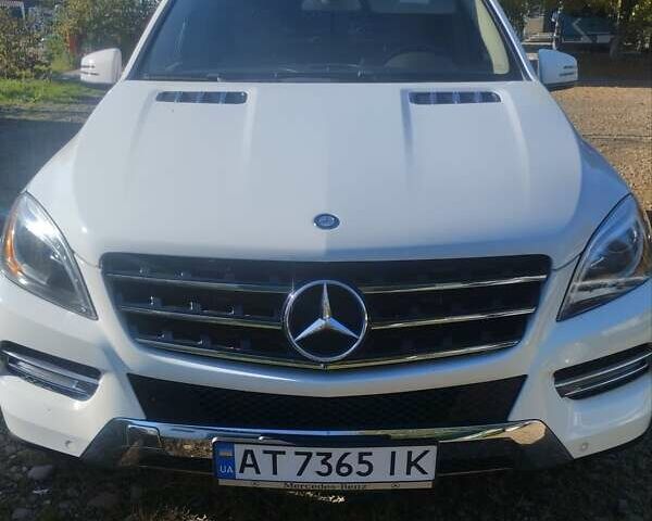 Белый Мерседес М-Класс, объемом двигателя 2.99 л и пробегом 220 тыс. км за 20650 $, фото 1 на Automoto.ua