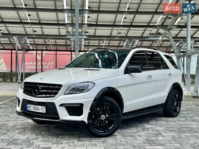 Білий Мерседес М-Клас, об'ємом двигуна 2.99 л та пробігом 199 тис. км за 27900 $, фото 1 на Automoto.ua