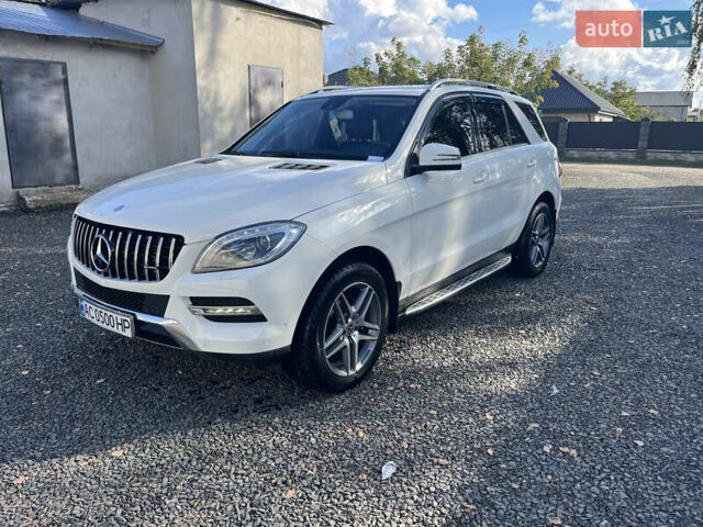 Белый Мерседес М-Класс, объемом двигателя 2.99 л и пробегом 248 тыс. км за 24500 $, фото 1 на Automoto.ua