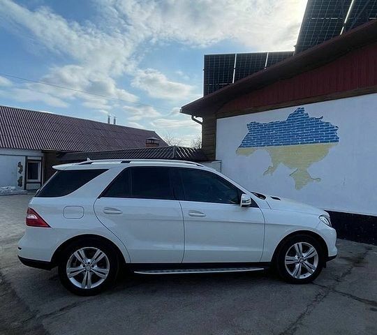 Білий Мерседес М-Клас, об'ємом двигуна 2.99 л та пробігом 224 тис. км за 20900 $, фото 1 на Automoto.ua