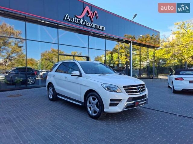 Мерседес М-Класс 2014 в Одессе на Automoto.ua Белый Мерседес М-Класс, объемом двигателя 2.99 л и пробегом 149 тыс. км за 26900 $, фото 1 на Automoto.ua