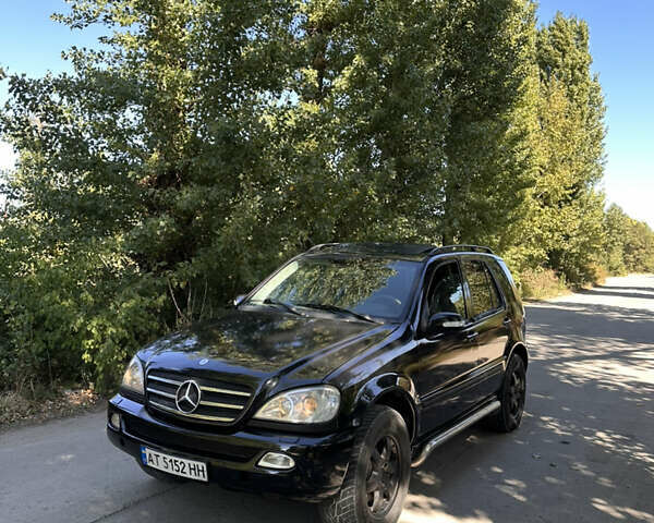 Чорний Мерседес М-Клас, об'ємом двигуна 4 л та пробігом 298 тис. км за 4800 $, фото 1 на Automoto.ua