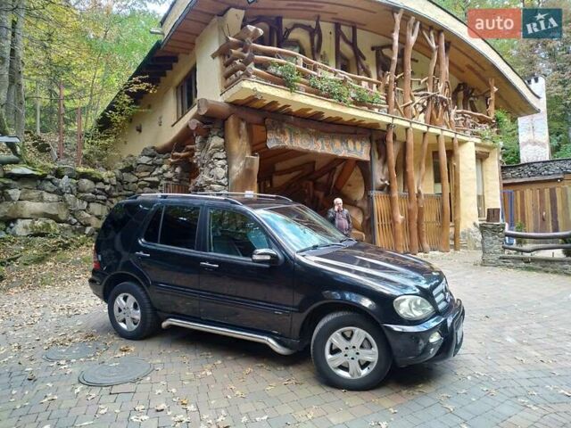 Чорний Мерседес М-Клас, об'ємом двигуна 4 л та пробігом 304 тис. км за 6900 $, фото 1 на Automoto.ua