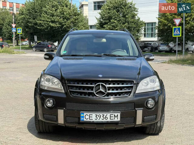 Чорний Мерседес М-Клас, об'ємом двигуна 6.3 л та пробігом 220 тис. км за 12500 $, фото 1 на Automoto.ua