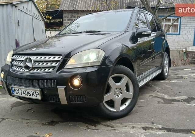 Чорний Мерседес М-Клас, об'ємом двигуна 3.5 л та пробігом 230 тис. км за 9970 $, фото 1 на Automoto.ua