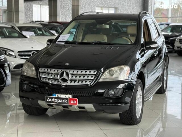 Мерседес М-Класс 2008 в Одессе на Automoto.ua Черный Мерседес М-Класс, объемом двигателя 3 л и пробегом 264 тыс. км за 12240 $, фото 1 на Automoto.ua