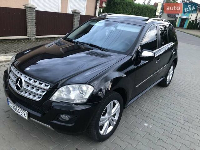 Черный Мерседес М-Класс, объемом двигателя 2.99 л и пробегом 363 тыс. км за 15500 $, фото 1 на Automoto.ua